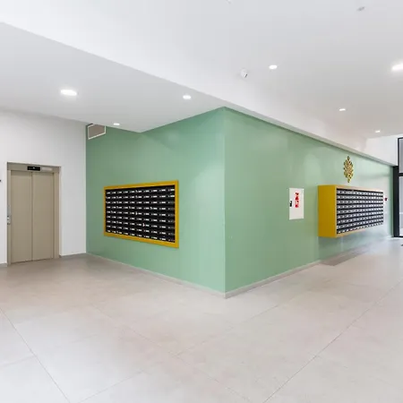 Chloe'S Luxury Apartment & Ev Charger & Free Private Parking Budapest Exterior photo