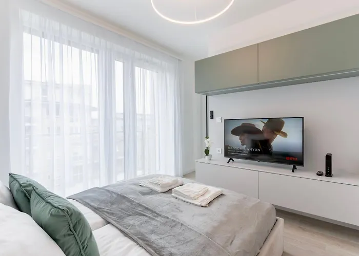 Chloe\'S Luxury Apartment & Ev Charger & Free Private Parking